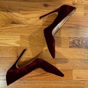 Manolo Blahnik Burgundy Velvet Pump